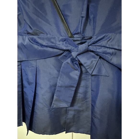 NWT ANN TAYLOR Women’s Short Sleeve Navy Silk Blouse with Black Trim Size 8 - Picture 2 of 7